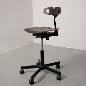Siège technique en bois Koncept pour atelier Navailles