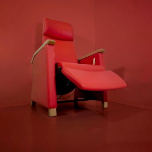 fauteuil medical gaia bois lounge confortable et design Navailles inclinable pour position de repos conforable et optimale