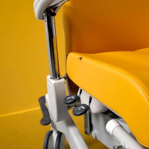 réglages fauteuil médical polyvalent à hauteur variable pour le traitement des pathologies lourdes avec repose-pieds solidaire de l'assise Rhéa jaune Navailles